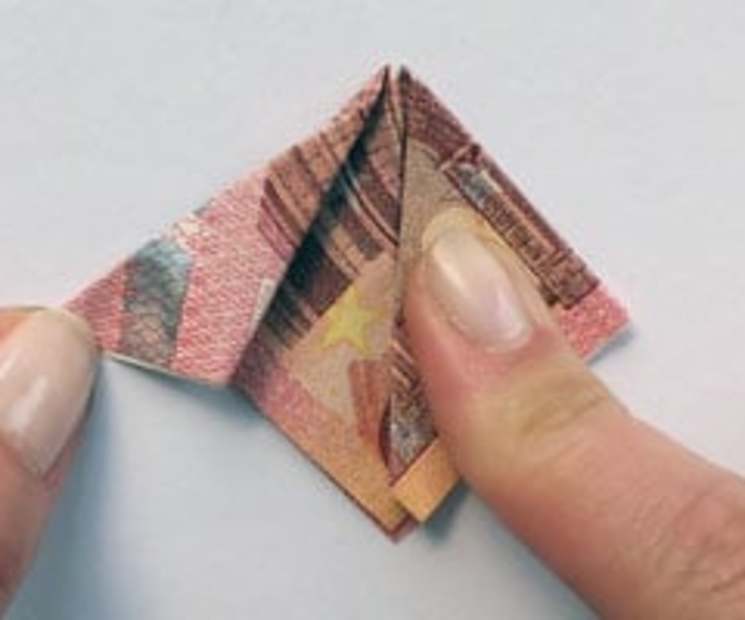 Die bezauberndste Art Geld zu verschenken: der Scheinchen-Schmetterling