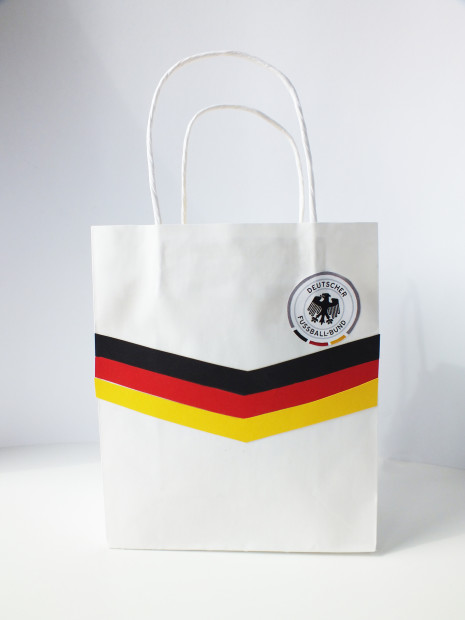 Dein perfekter Goodie-Bag für den Fußballabend.