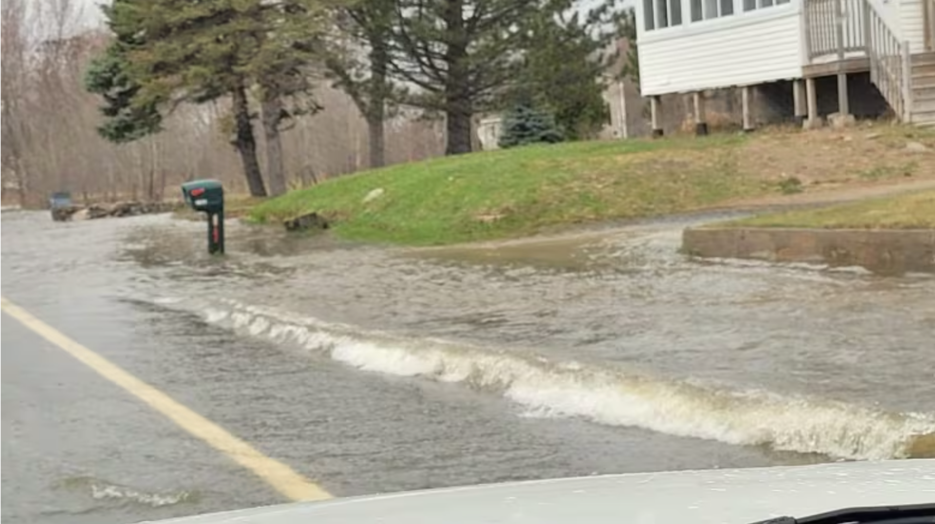 Road closures escalate as flooding reported in 5 areas of New Brunswick ...