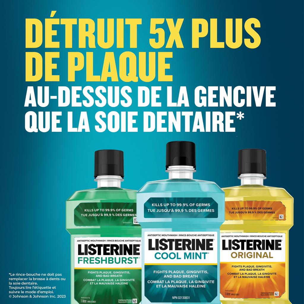 3 flacons de 1 L de rince-bouche antiseptique Listerine®, chacun affichant l’énoncé « Détruit 5X plus de plaque au-dessus de la gencive que la soie dentaire »