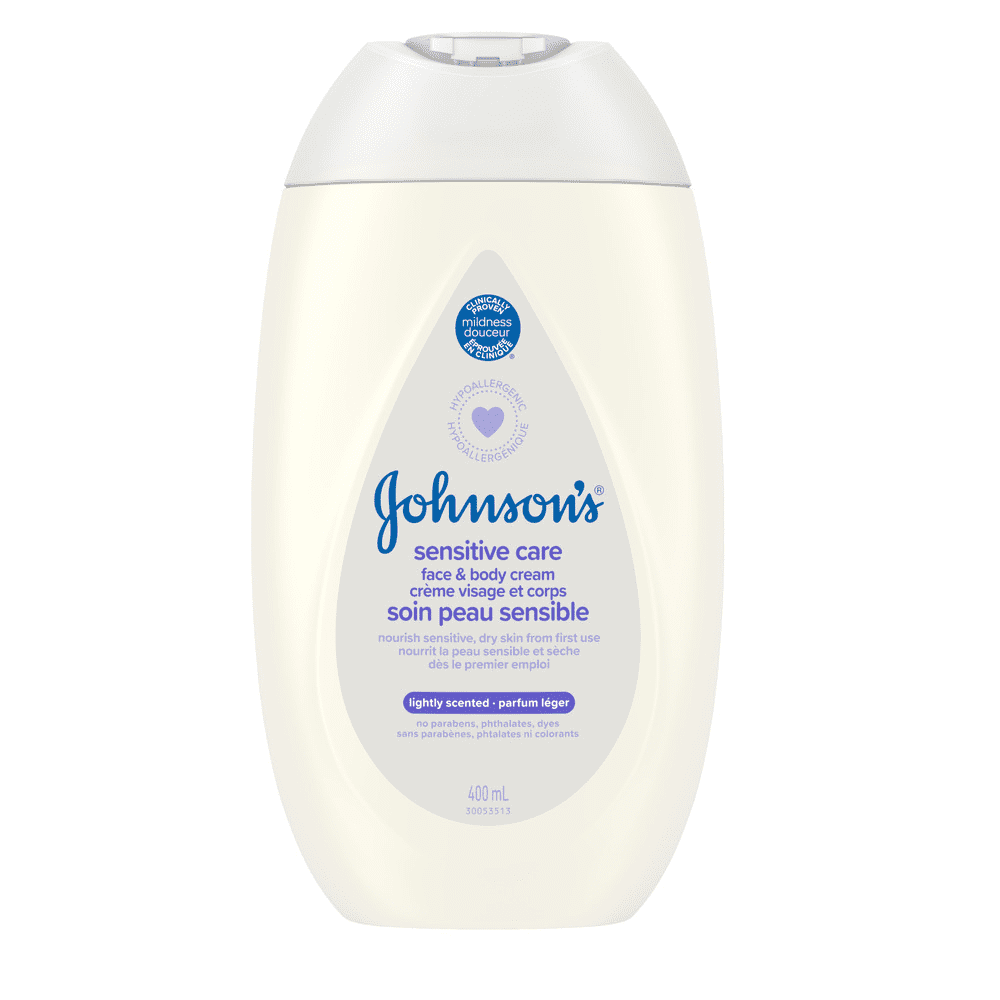 Panneau avant du flacon de 400 ml de la crème visage et corps JOHNSON’S® Soin peau sensible