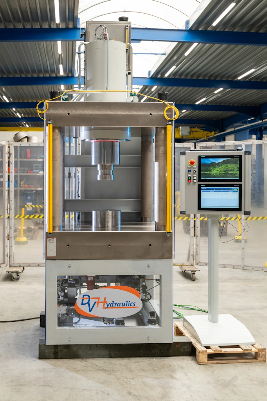 140 Tonnes Servopump System press