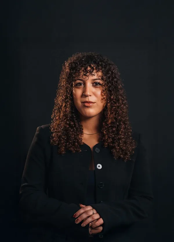 Clara Sanches, professional real estate agent