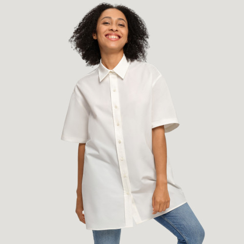 Women’s Oversized Short-Sleeve Button-Up Shirt