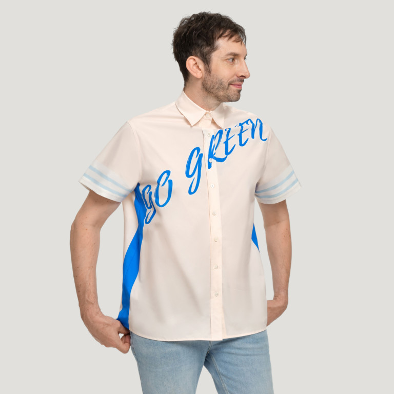 Men’s Classic Short-Sleeve Button-Up Shirt