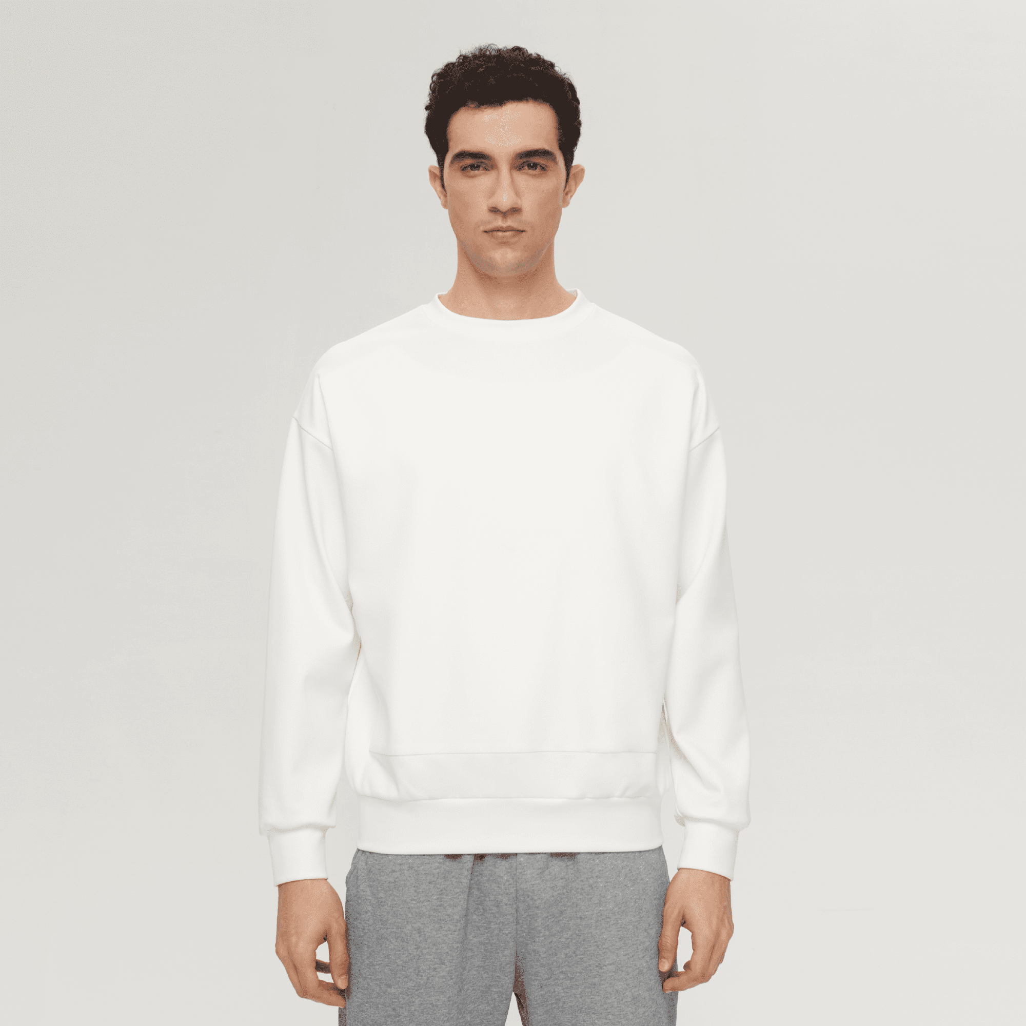 Men’s Relaxed Fit Sweatshirt With Front Patch