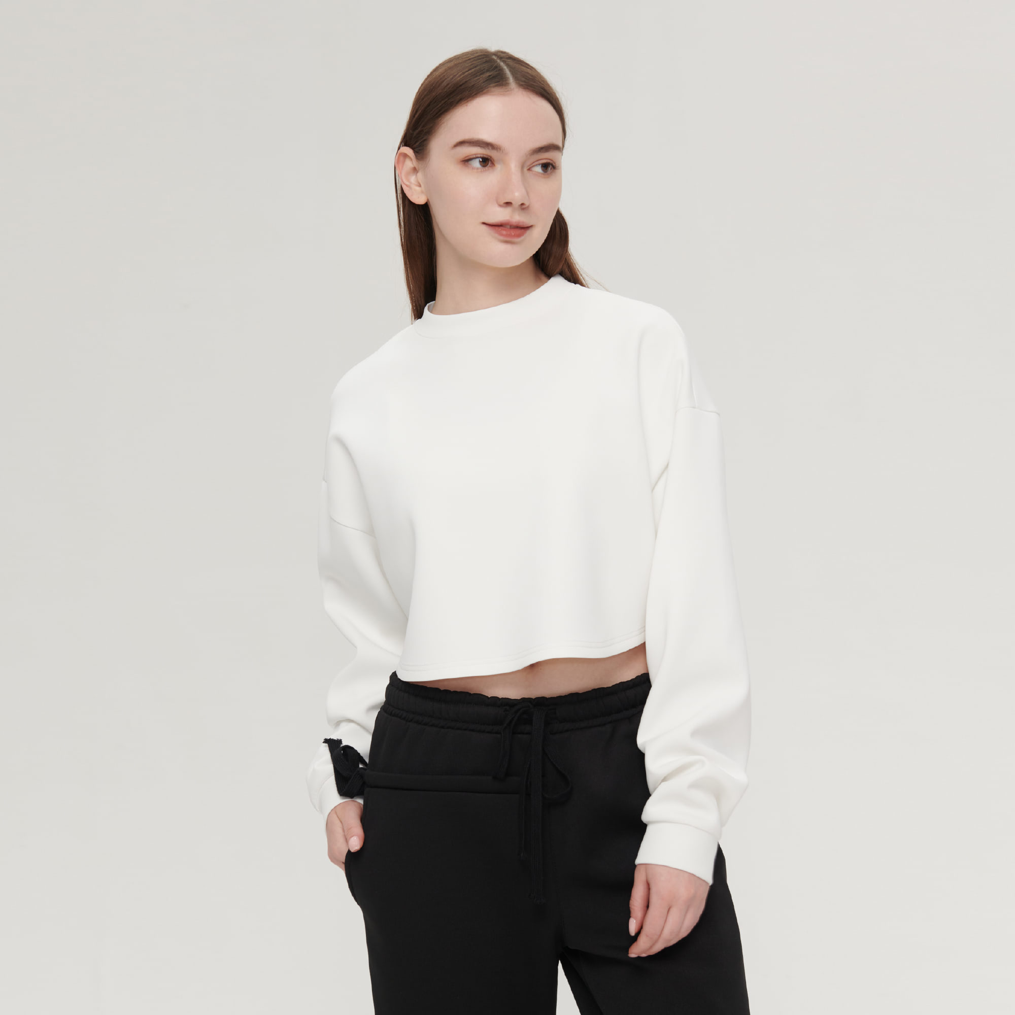 Womens cropped discount crew neck sweatshirt