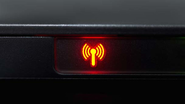 Wireless light router 