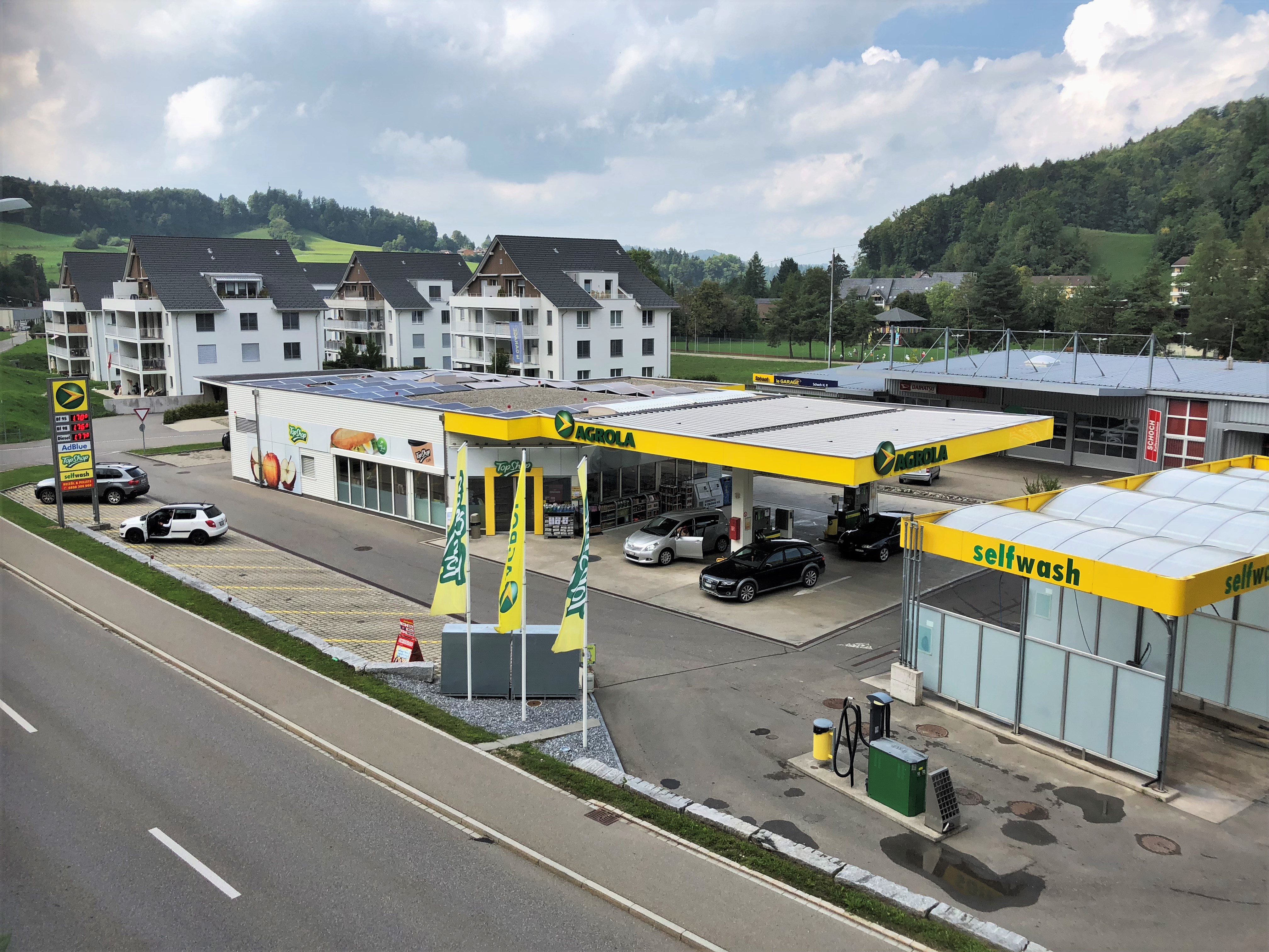 AGROLA Tankstelle Bauma