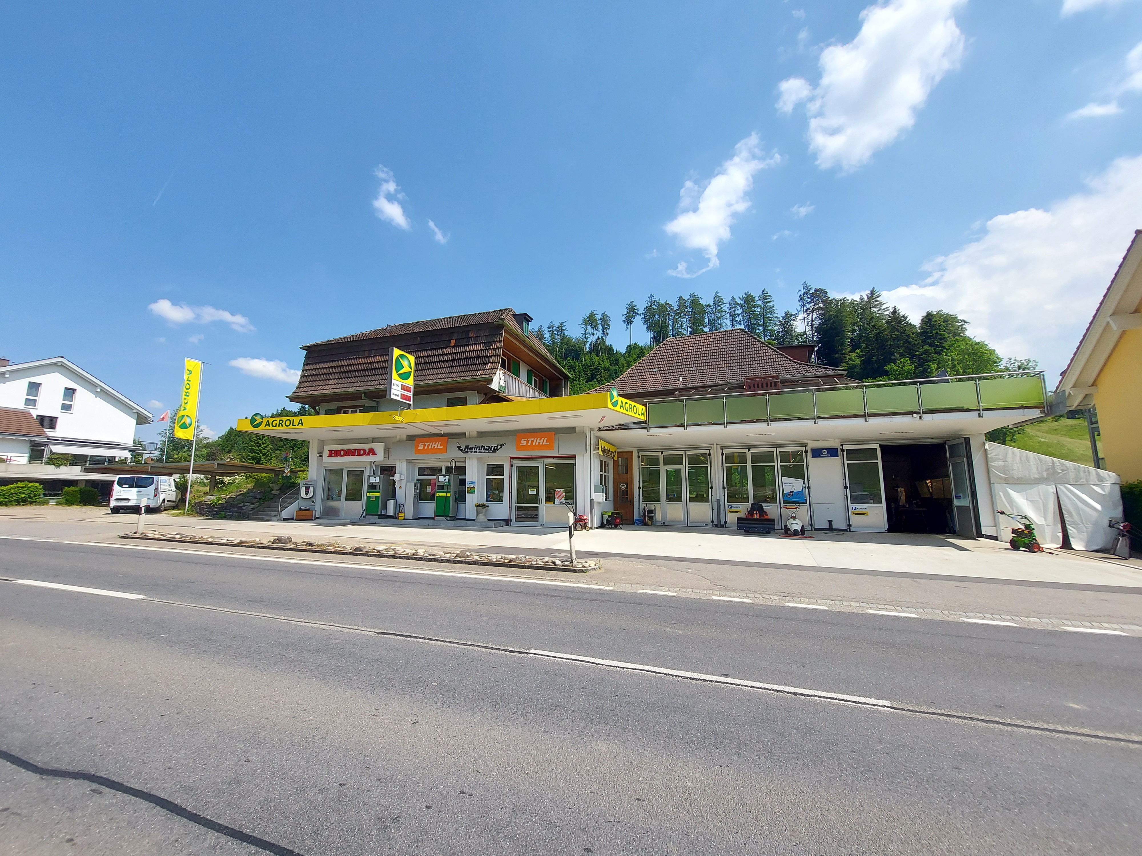 Tankstelle Rüegau.jpg