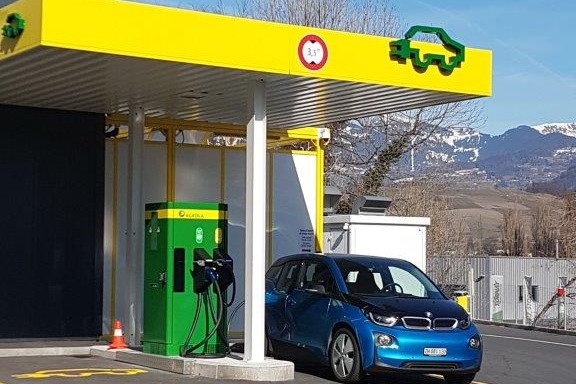 STM borne electrique.jpg