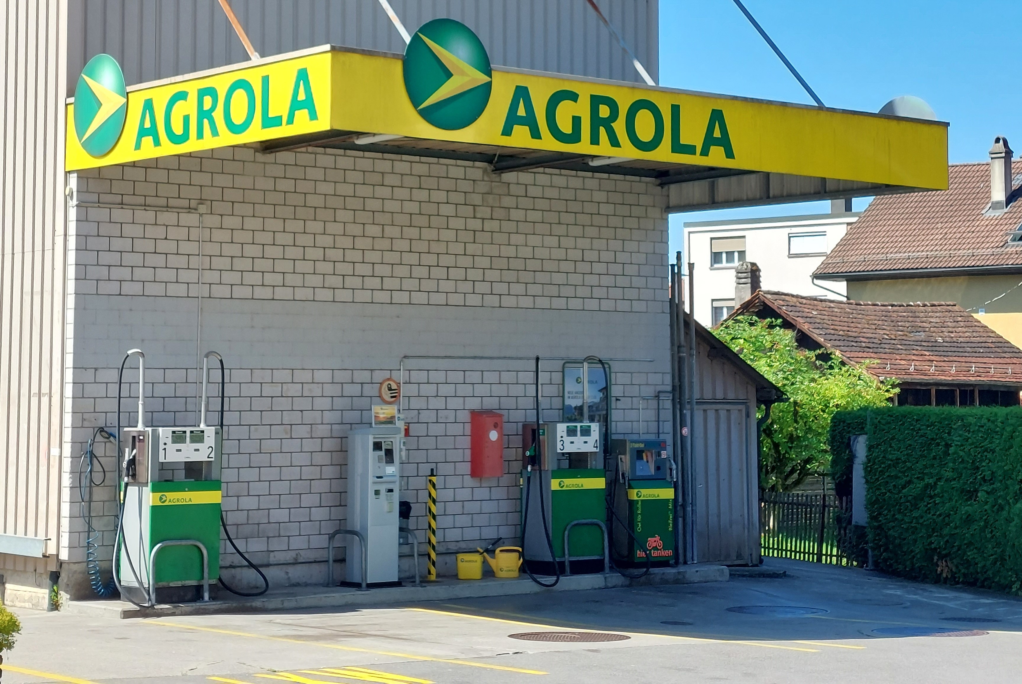 AGROLA Tankstelle Baar