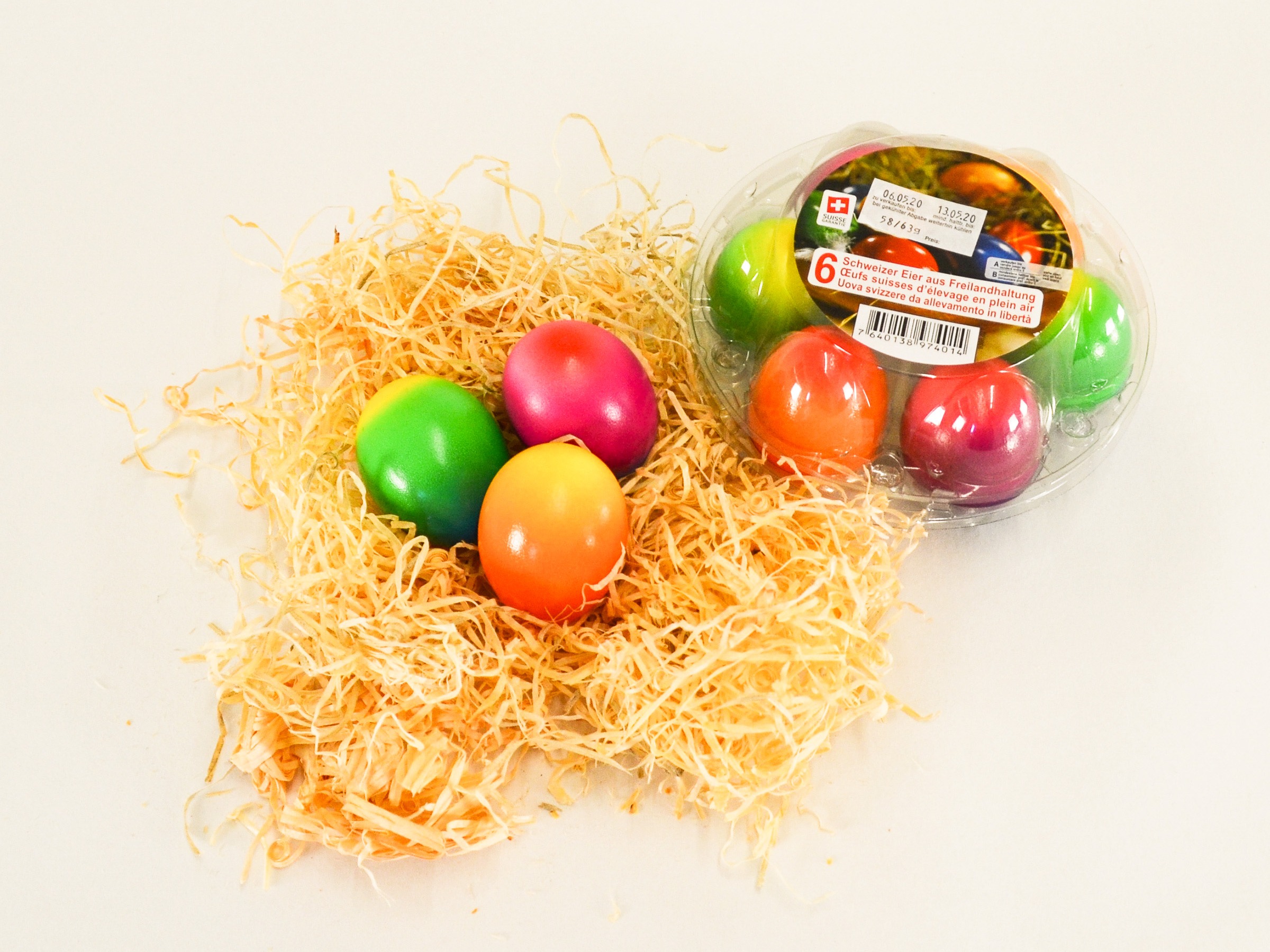 eier-gekocht-und-gefarbt-6er