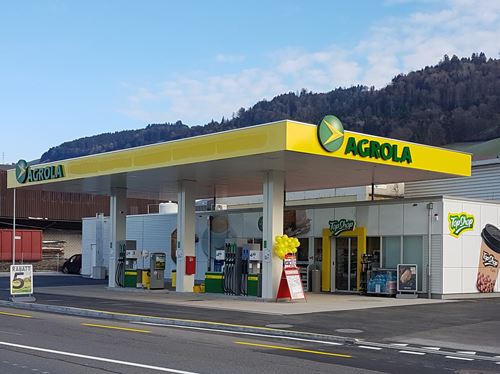Tankstelle Ansicht Fahrtrichtung Root_geändert.jpg