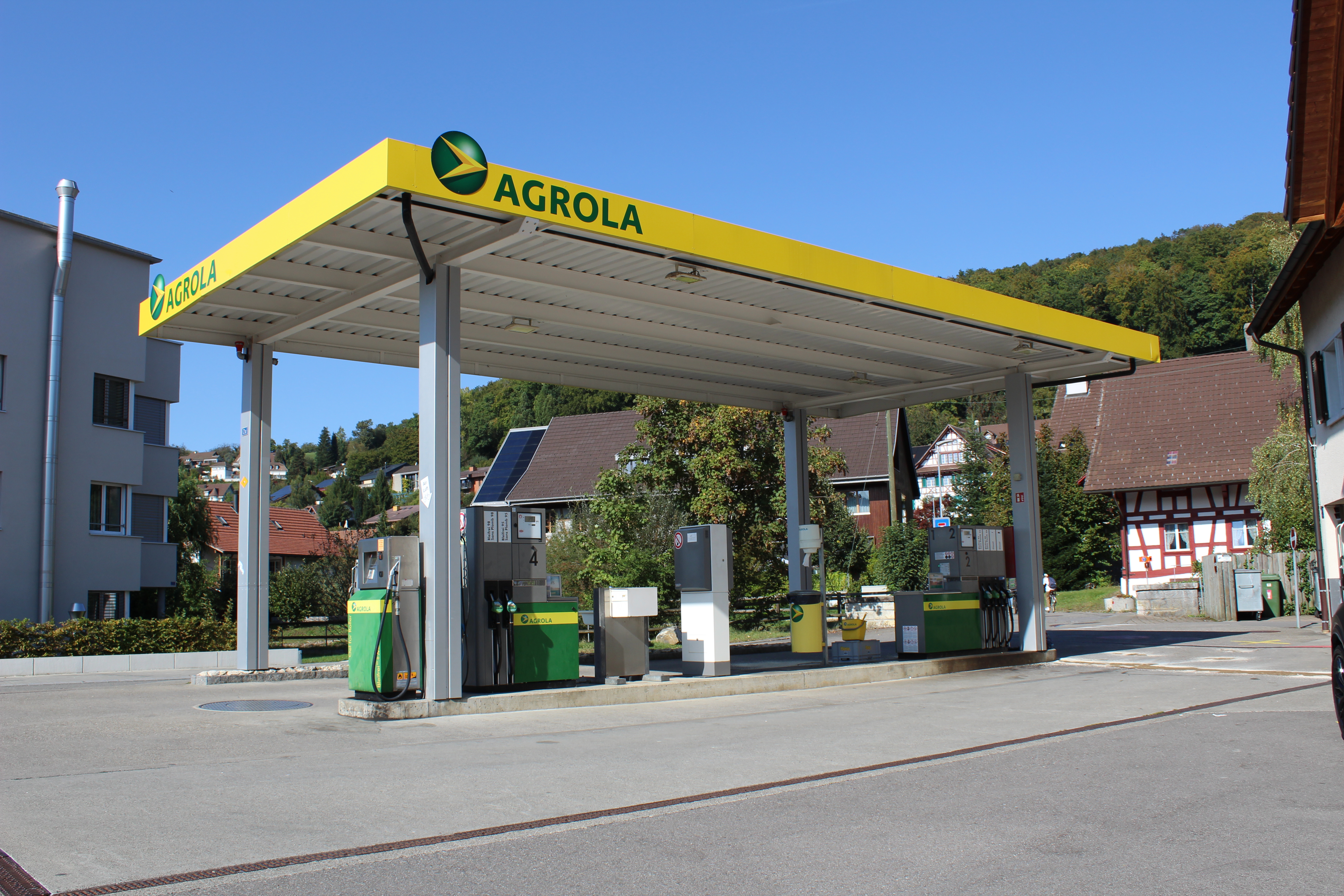 Agrola Tankstelle Niederweningen