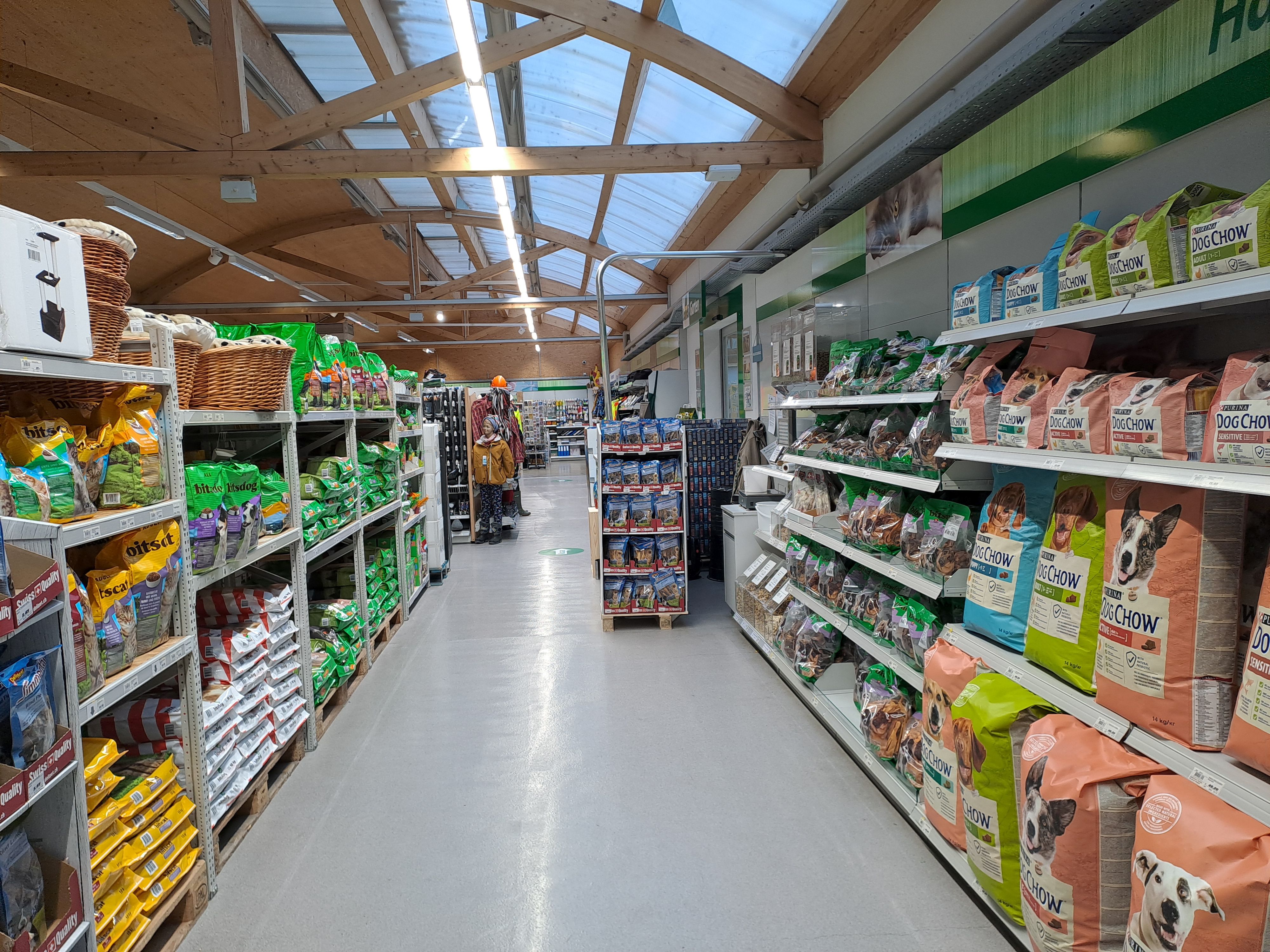Laden Tierfutter.jpg