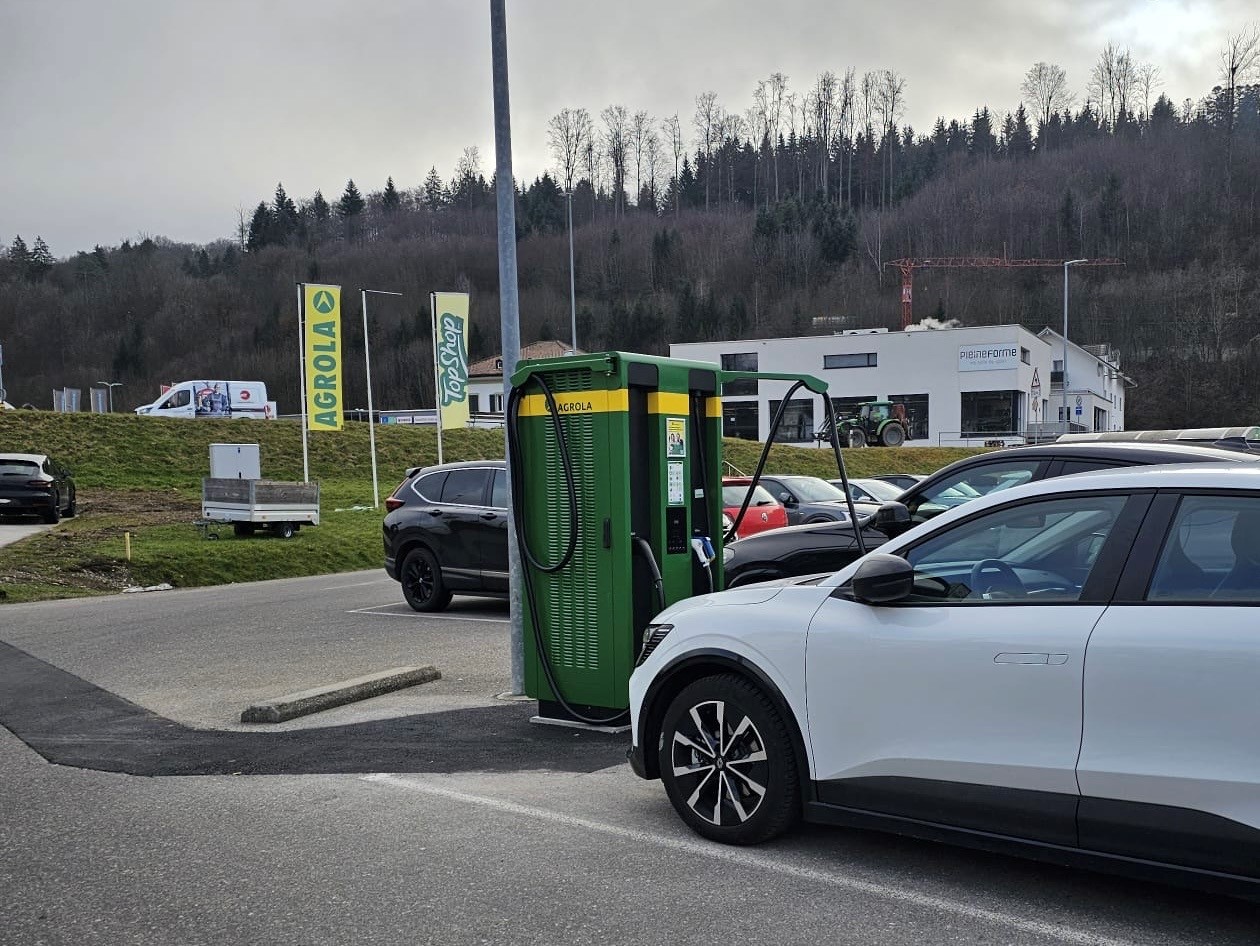 20241129 borne charge marly 4