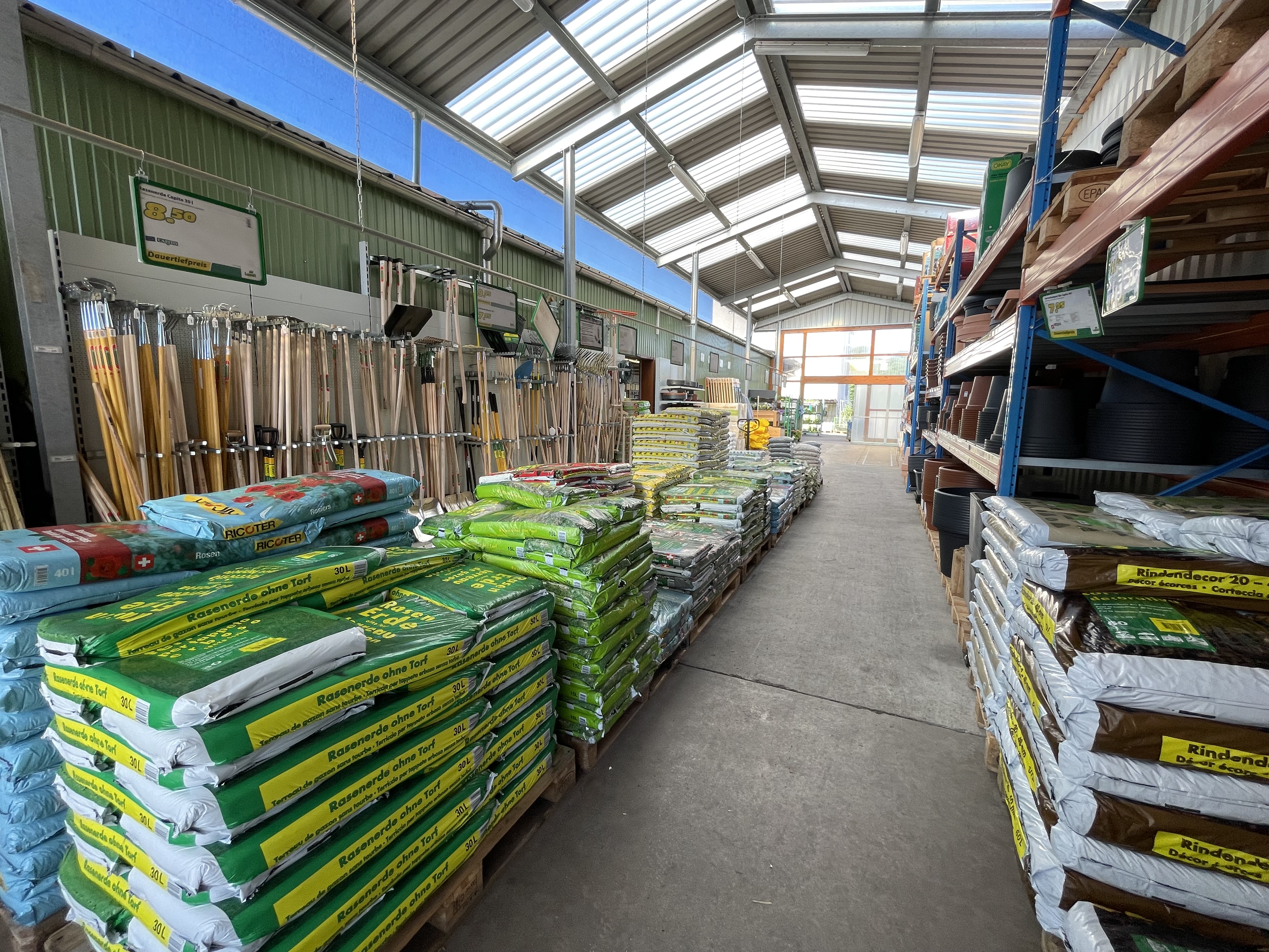 LANDI Laden Utzenstorf_Aussen5