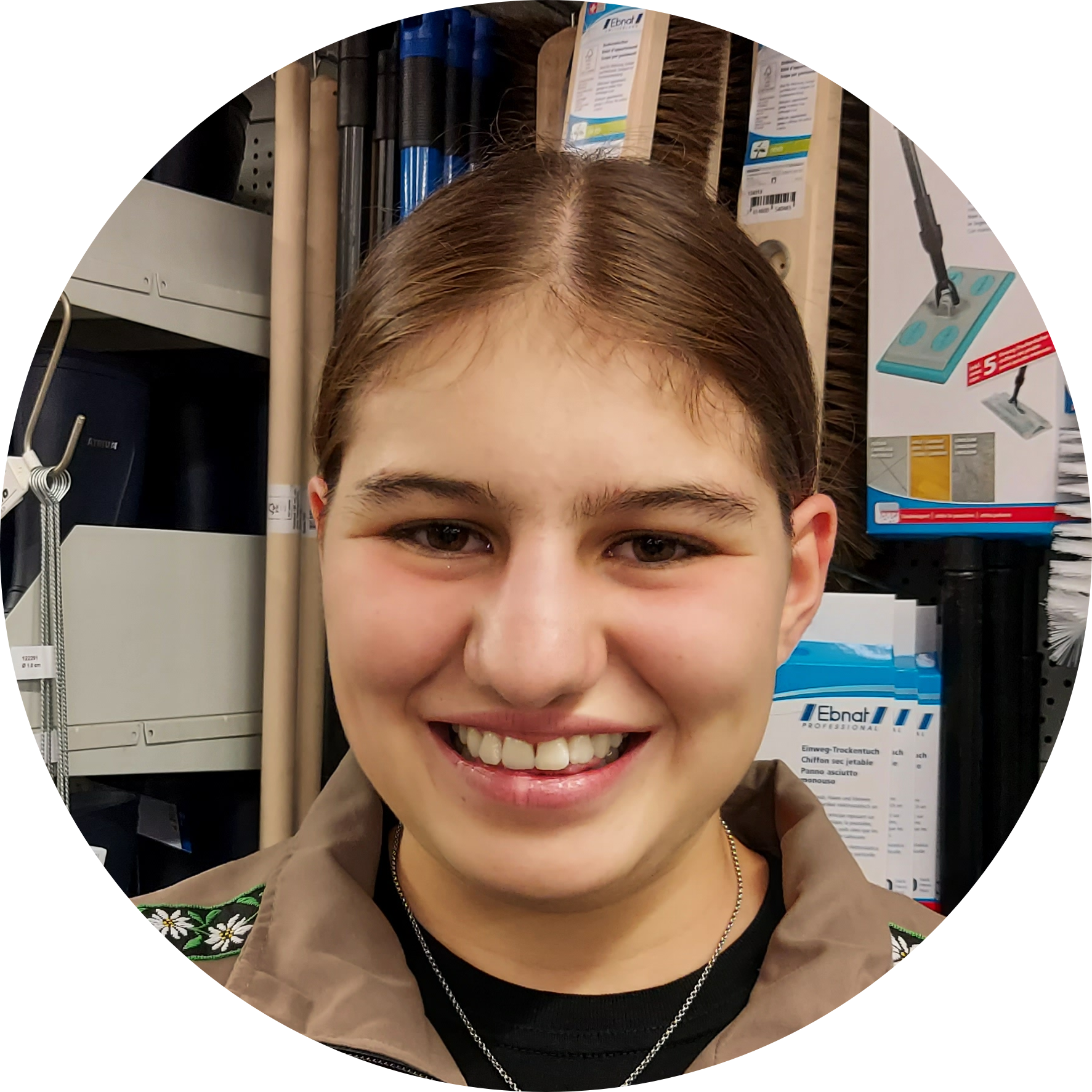 Yana Eichenberger.jpg