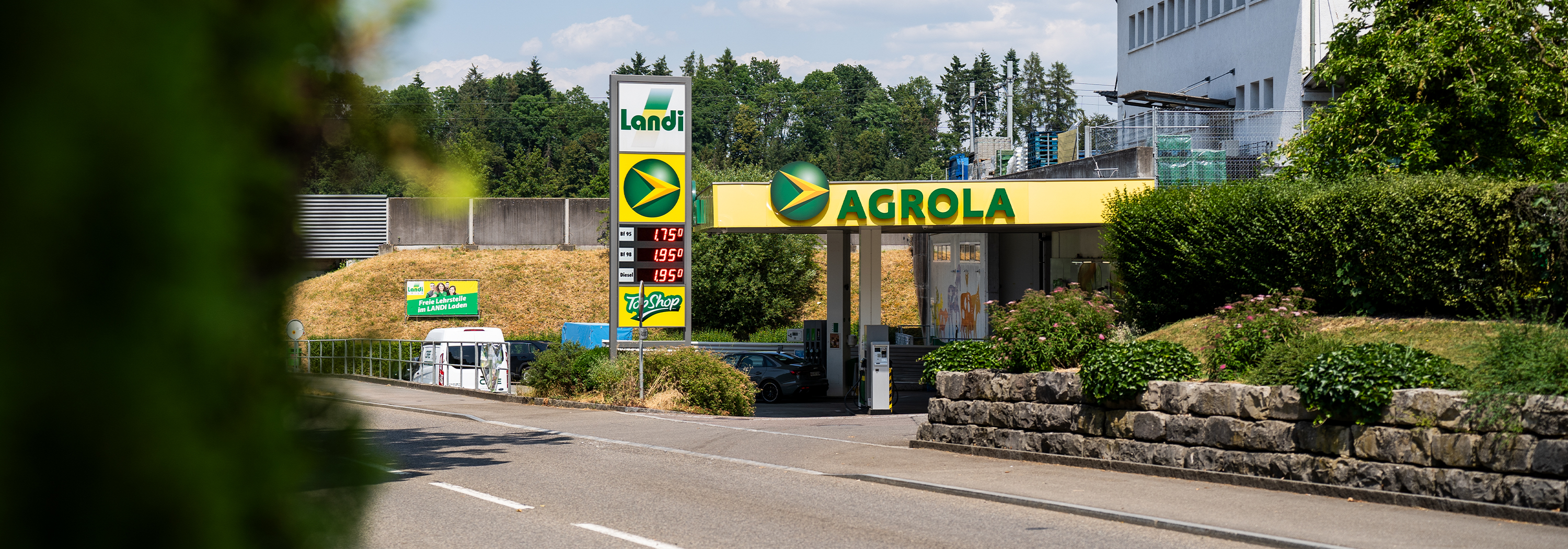 AGROLA TopShop Eiken Teaser II