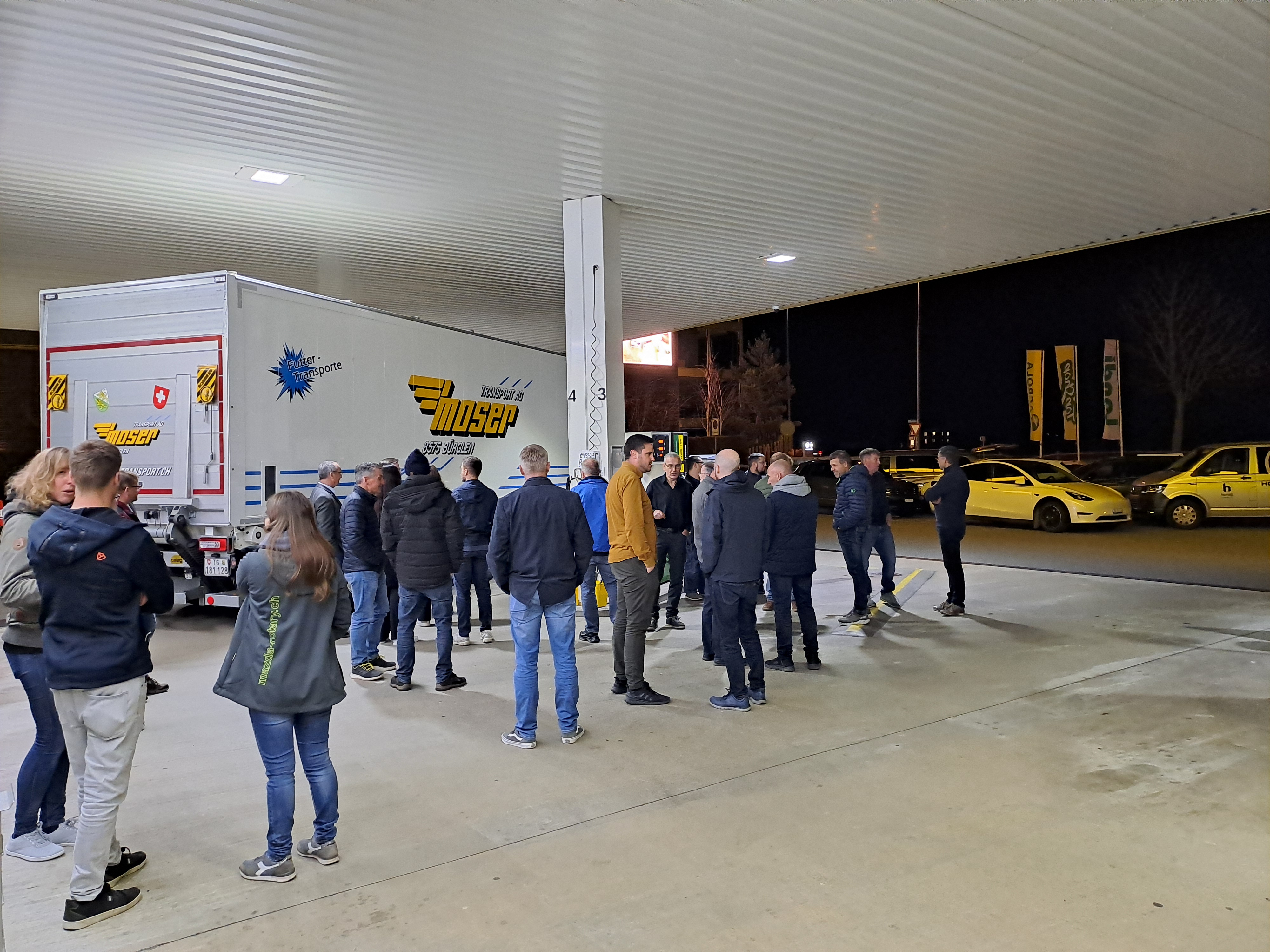 News Bilder Eröffnungsfeier HVO Tankstelle Tankstelle