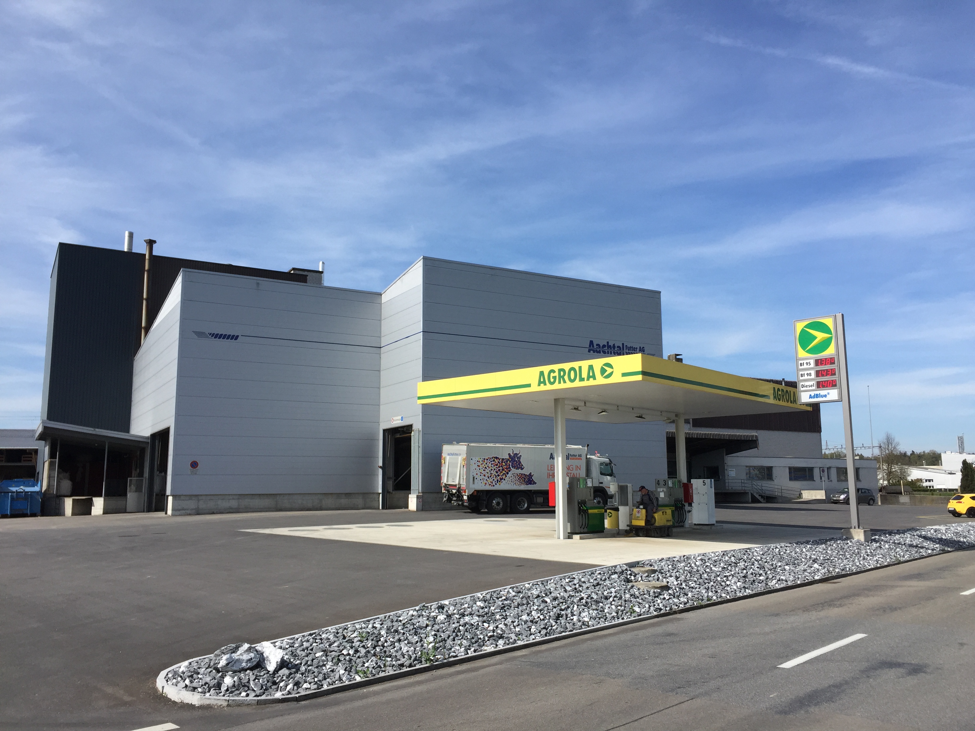 AGROLA Tankstelle Erlen