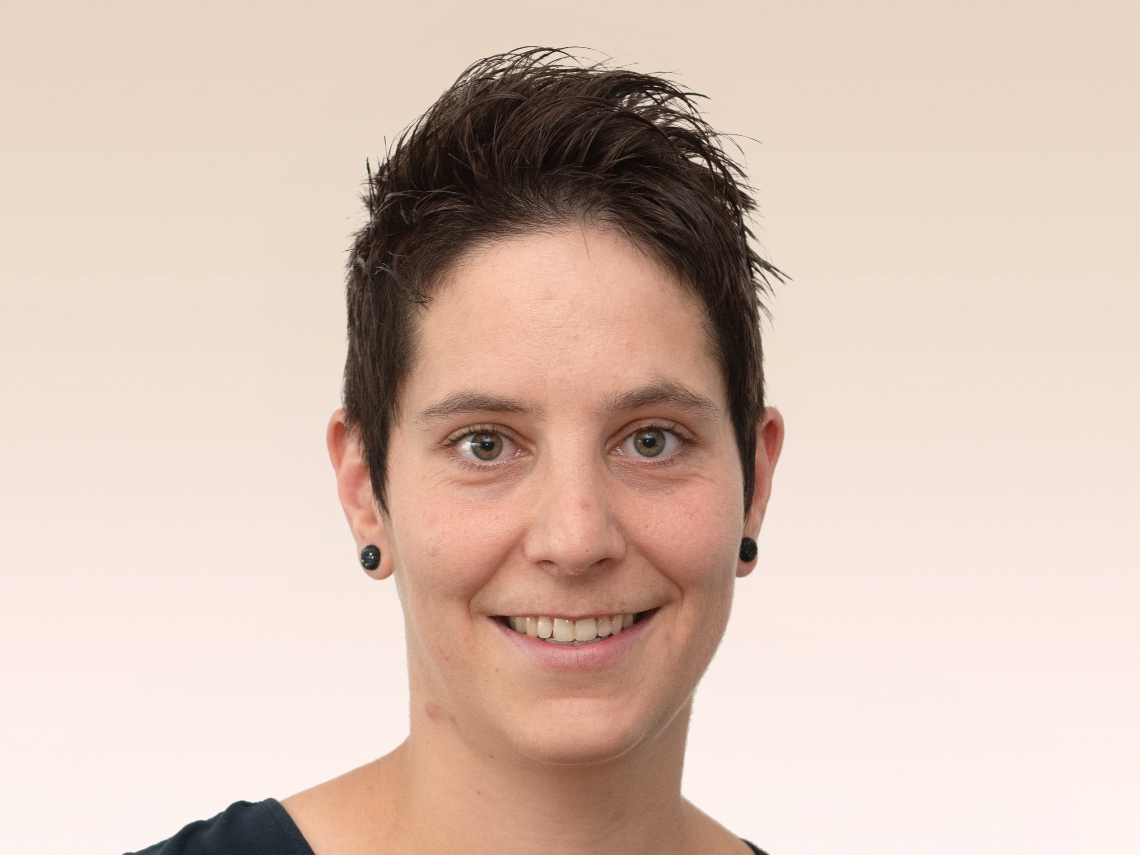 Angelika Keller_V2.jpg