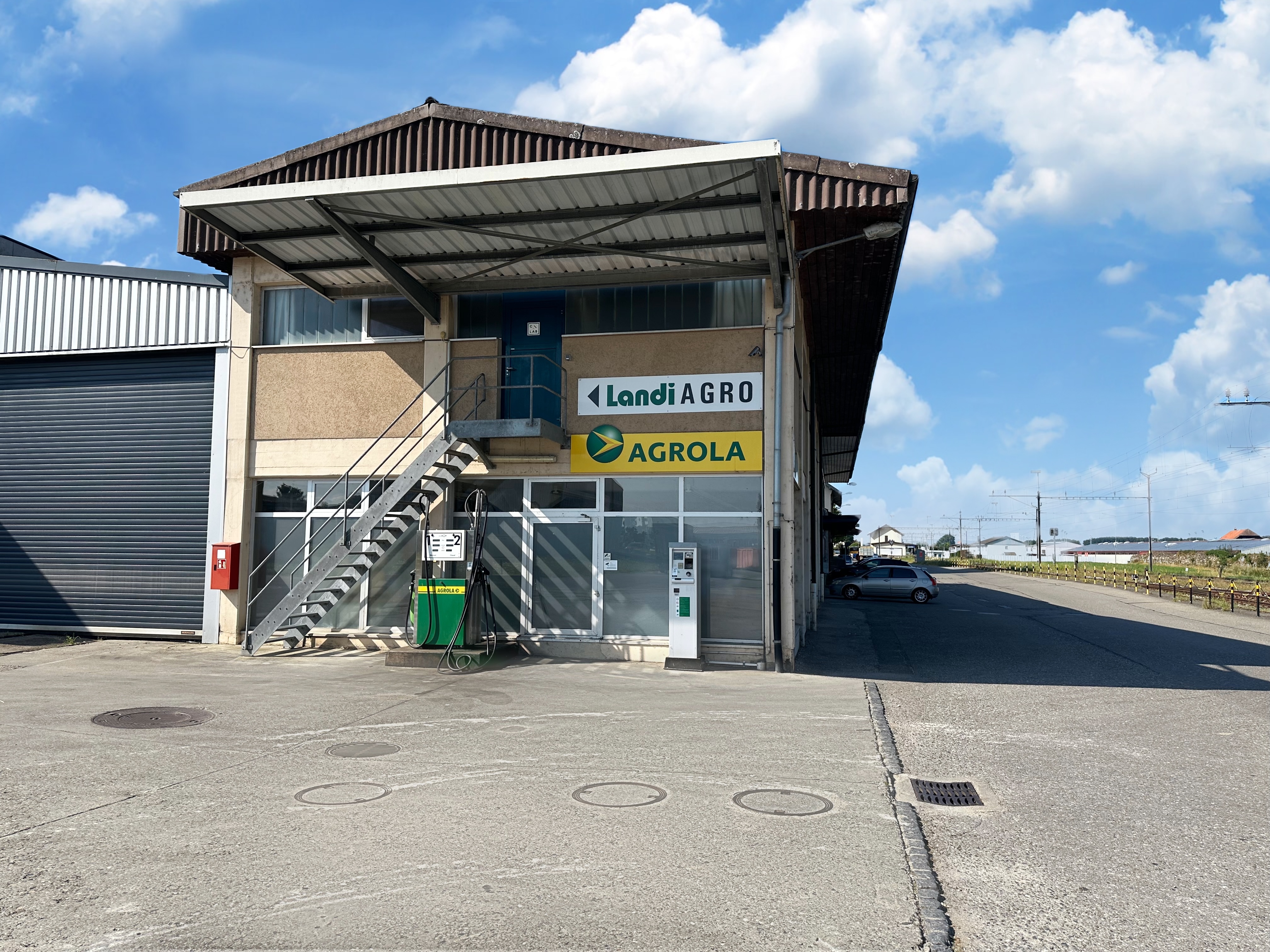 Station-Service AGROLA, Place de la Gare 14, 1580 Avenches