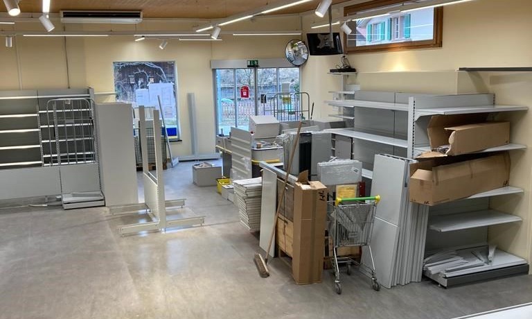 Umbau- und Einrichungsarbeiten 06