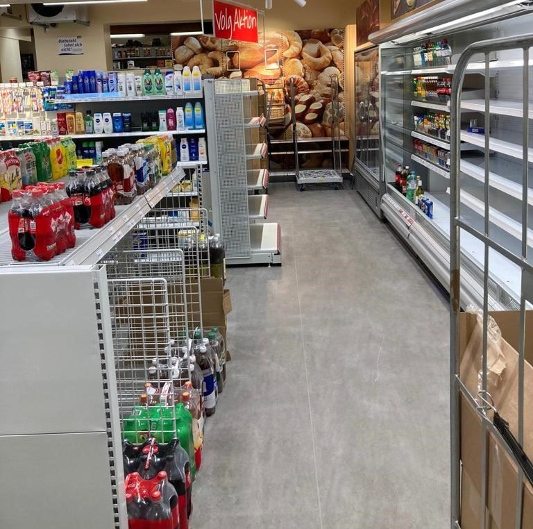 Umbau- und Einrichungsarbeiten 12