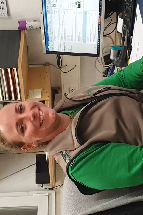 Jeannine MitarbeiterGalerie