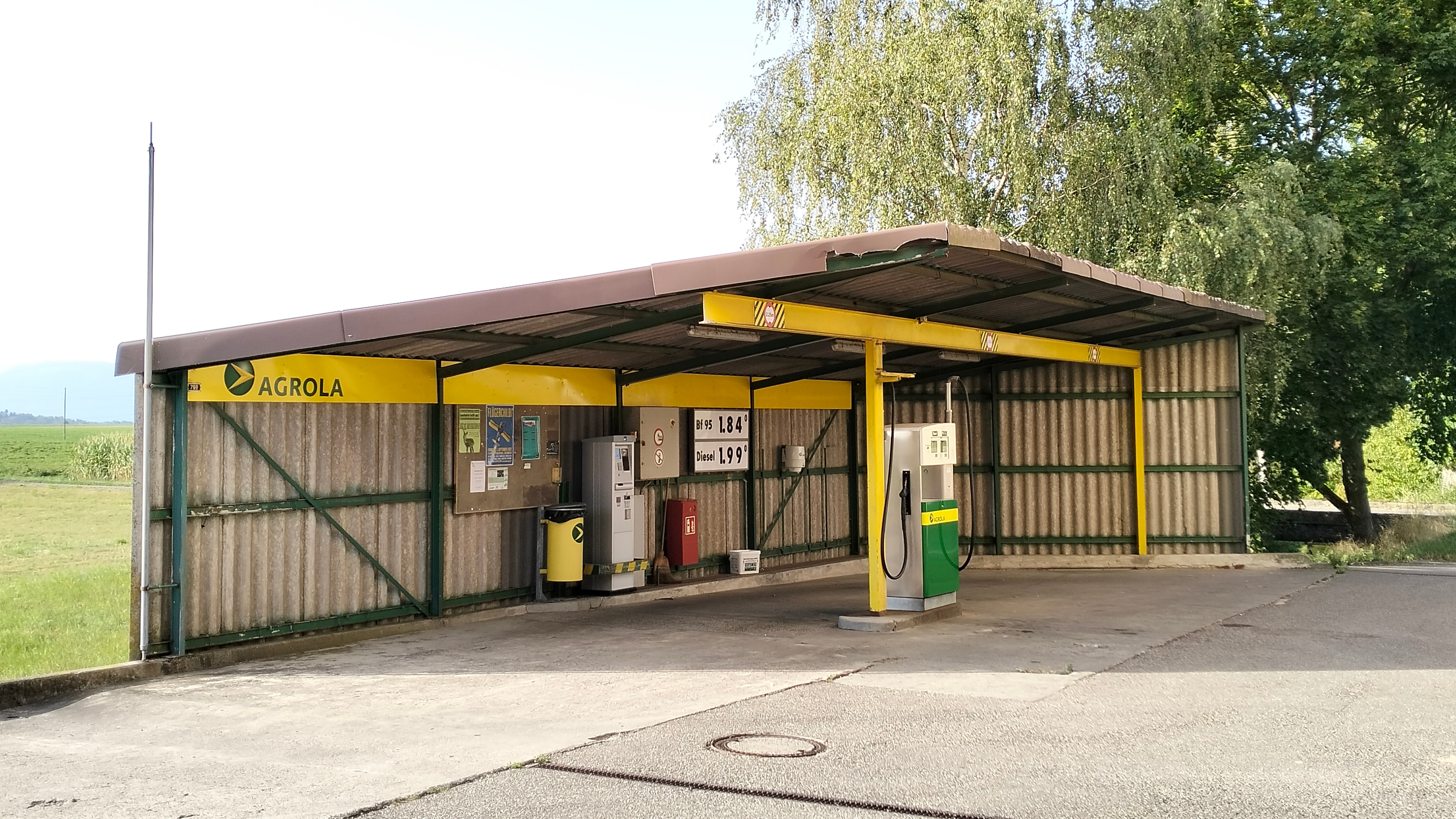 Tankstelle Ersigen.jpg