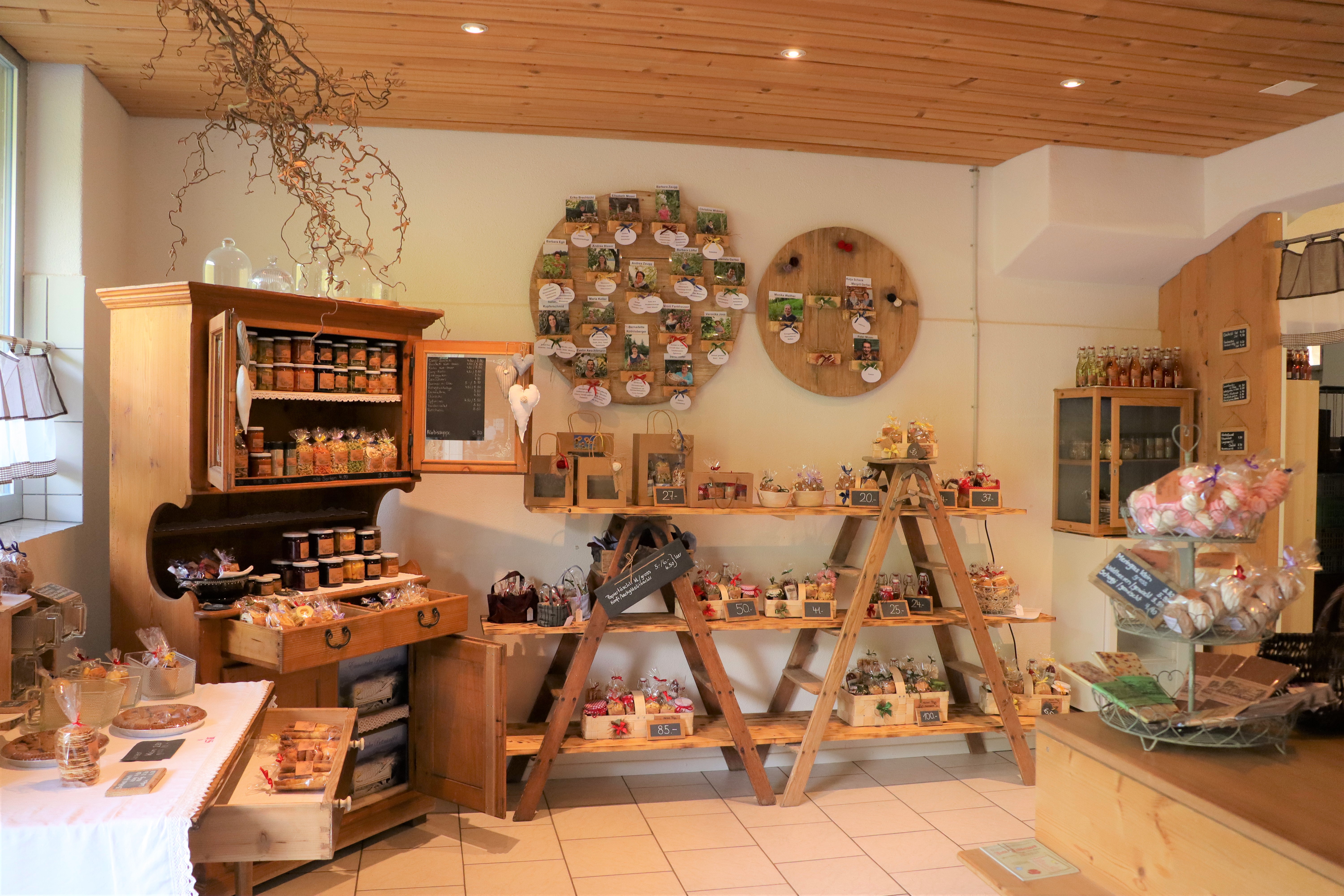 Burechorb Ladenregale Emmenmatt