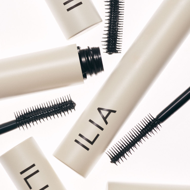 Lashes with no limits.