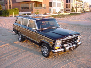 Jeep Grand Wagoneer image