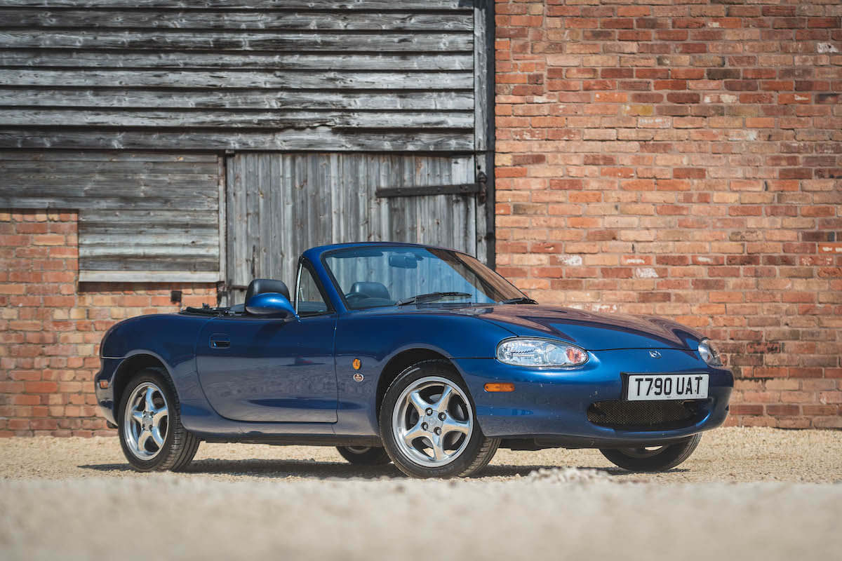 1998-2004 Mazda MX-5 Generational Review summaryImage