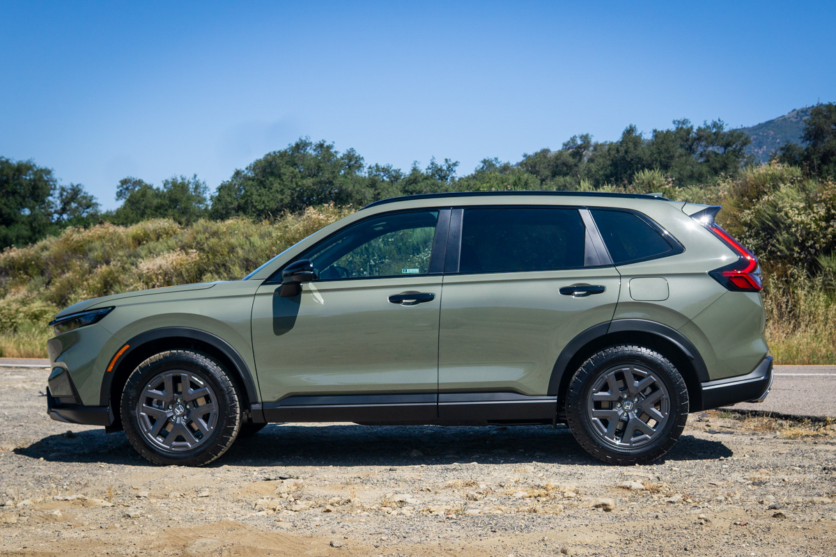 2026 Honda CR-V Hybrid TrailSport review thumbnail