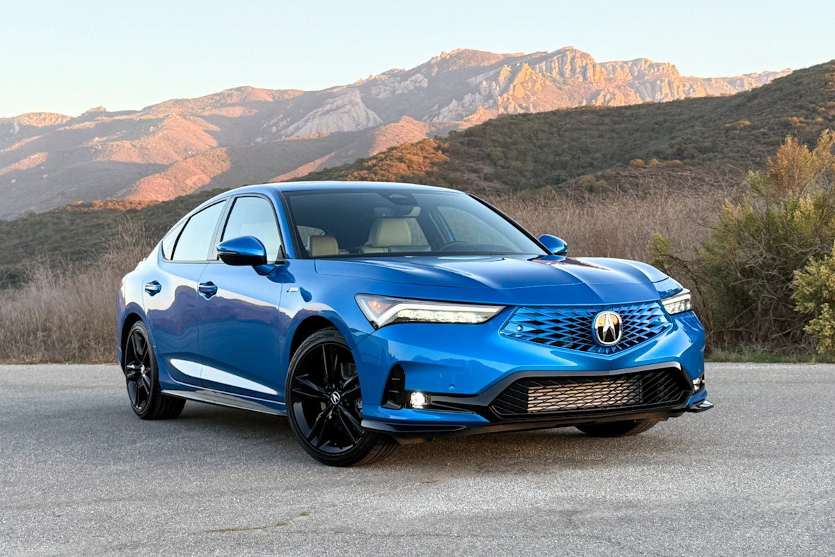 Photo by Christian Wardlaw. 2026 Acura Integra front quarter view.