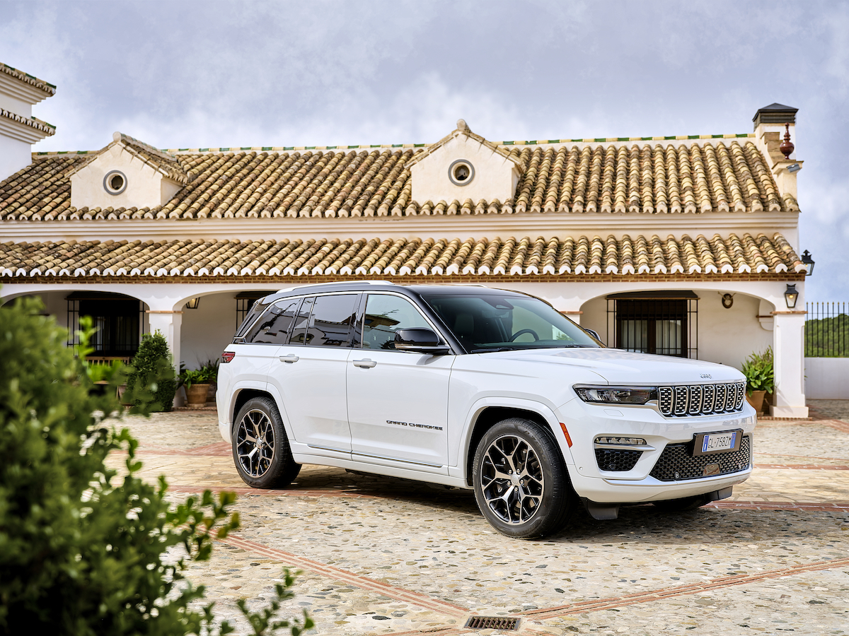 Jeep Grand Cherokee front static