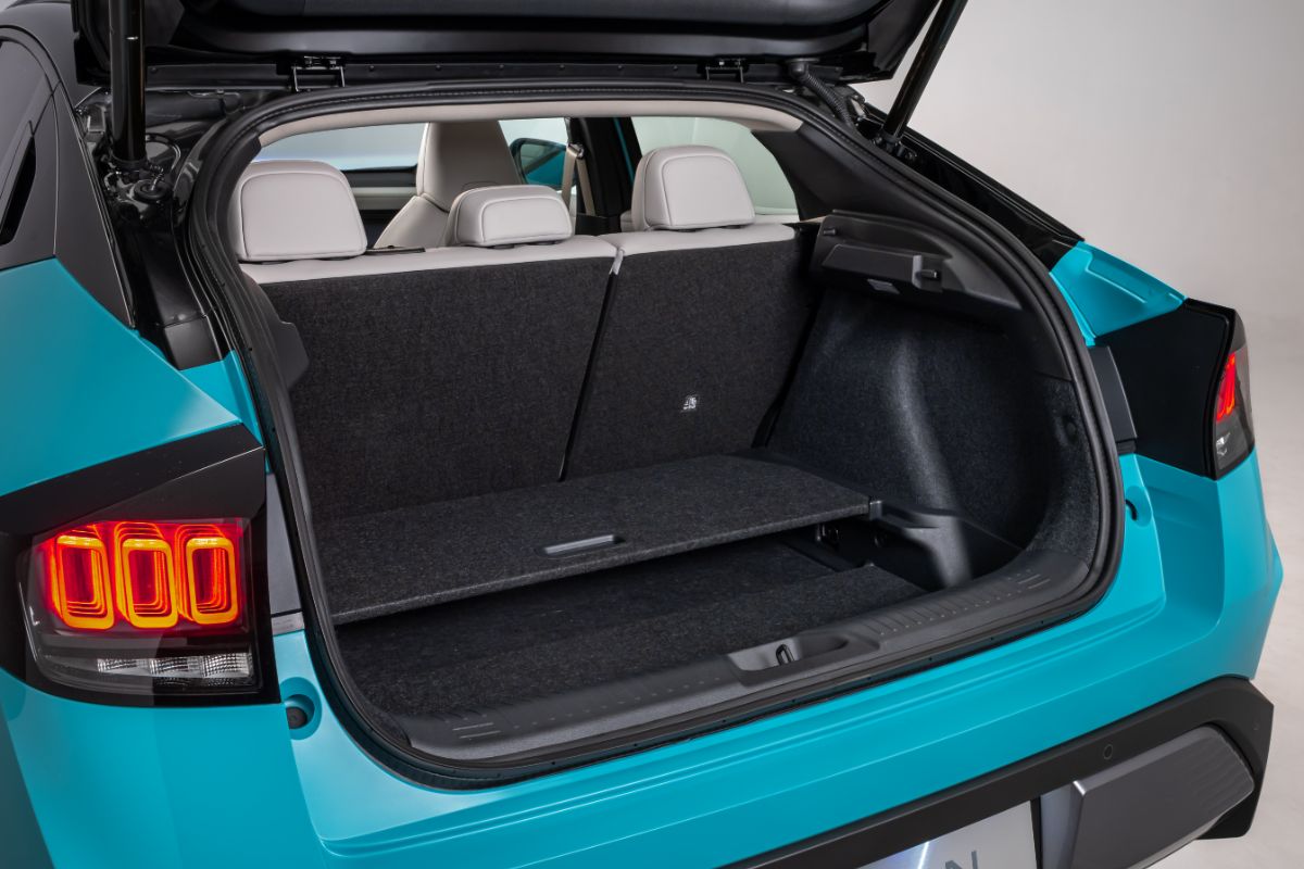 2026 Nissan Leaf review boot