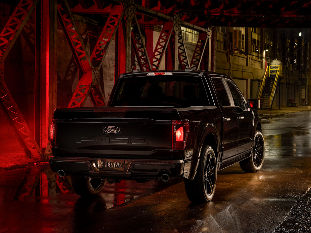 2025 Ford F-150 Lobo preview photo
