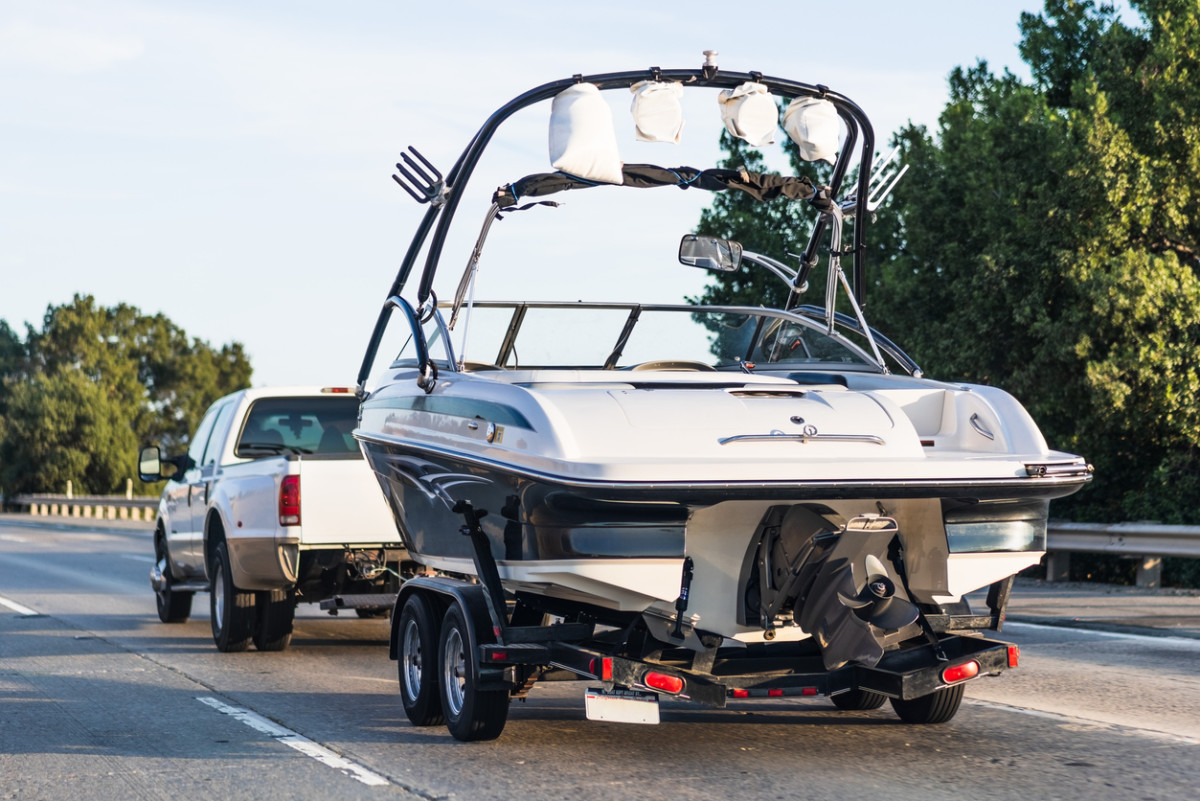 dually towing boat
