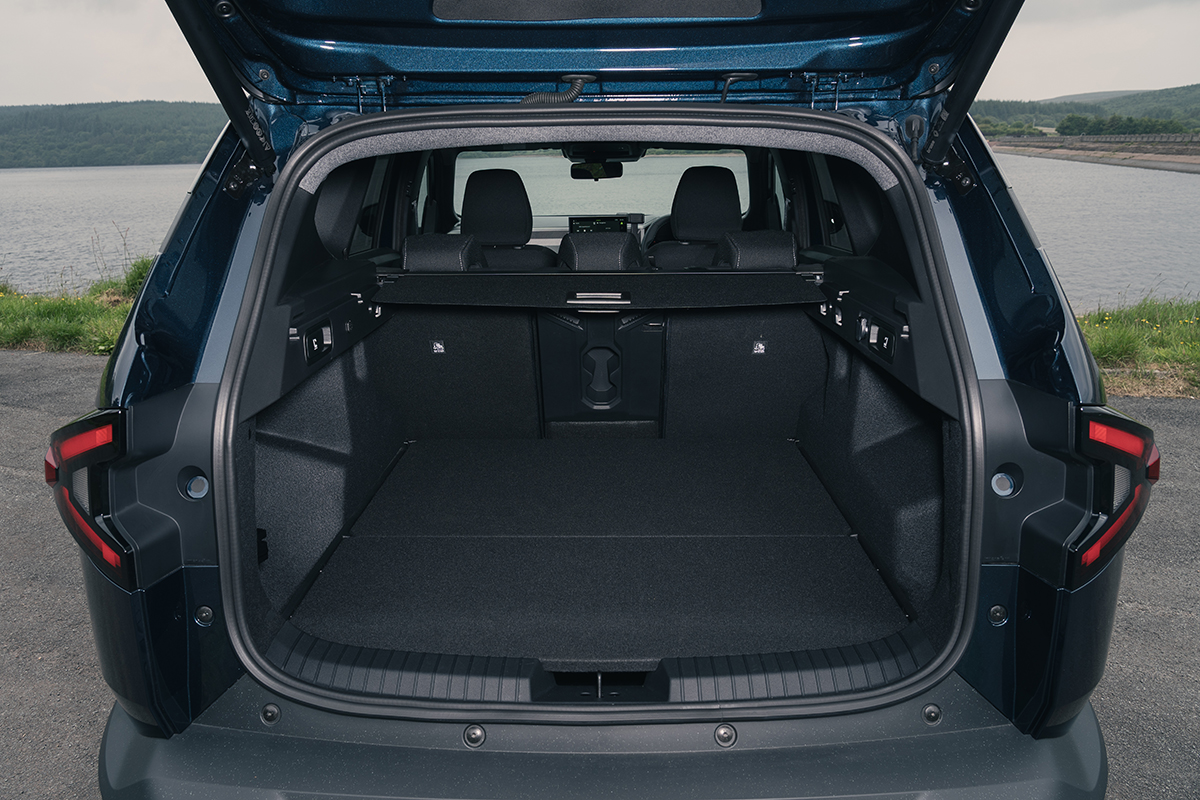 Dacia Bigster review boot