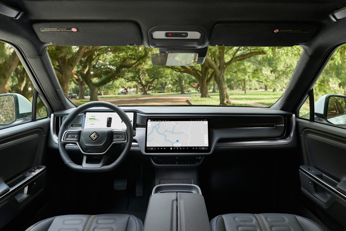 2026 Rivian R1S Preview - interior
