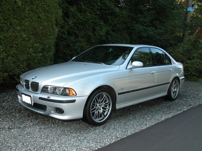 2003 BMW M5 RWD