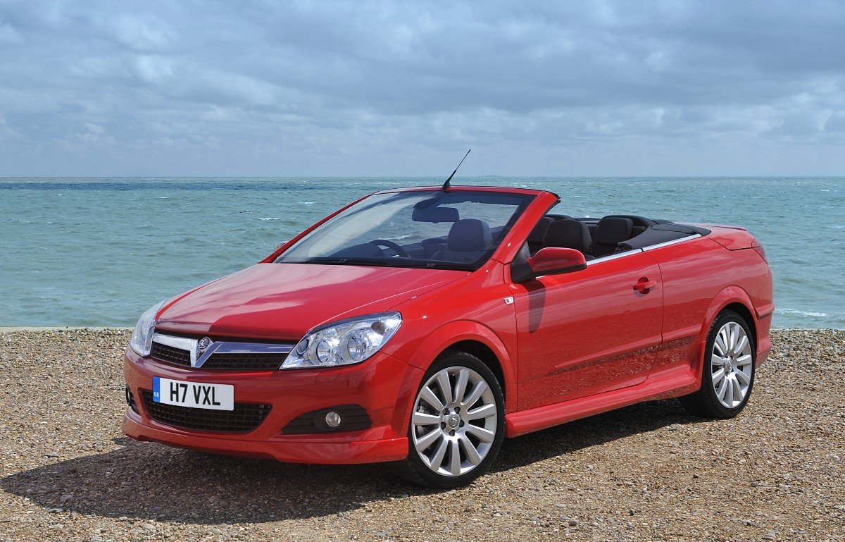 2004-2008 Vauxhall Astra Generational Review summaryImage