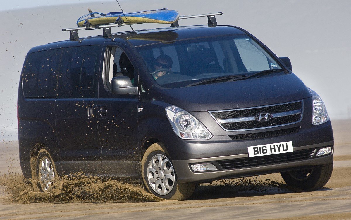 Picture of Hyundai i800