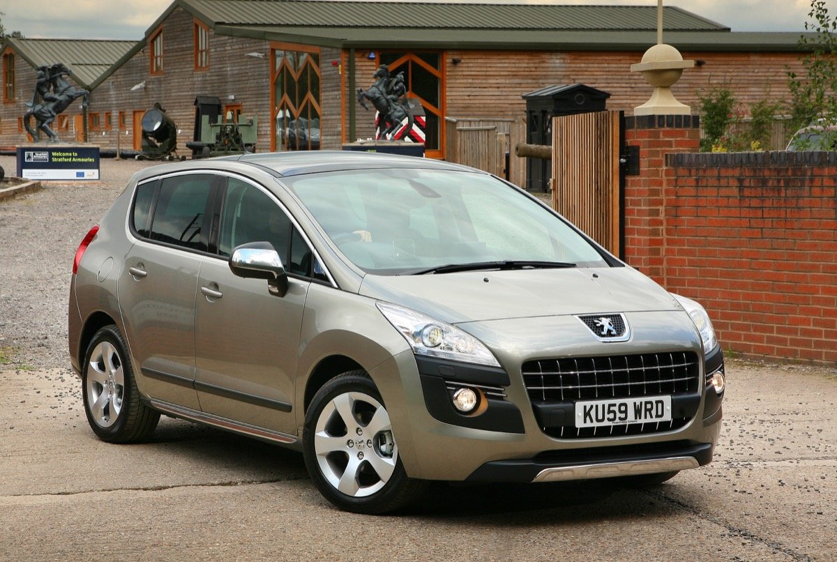 2009-2016 Peugeot 3008 Crossover Generational Review summaryImage