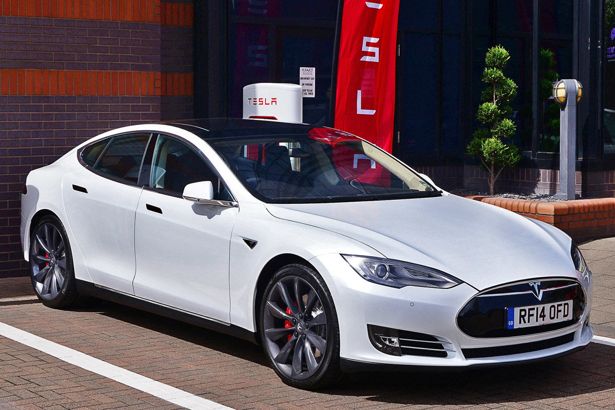 2014-2021 Tesla Model S Generational Review theCarGurusVerdictImage