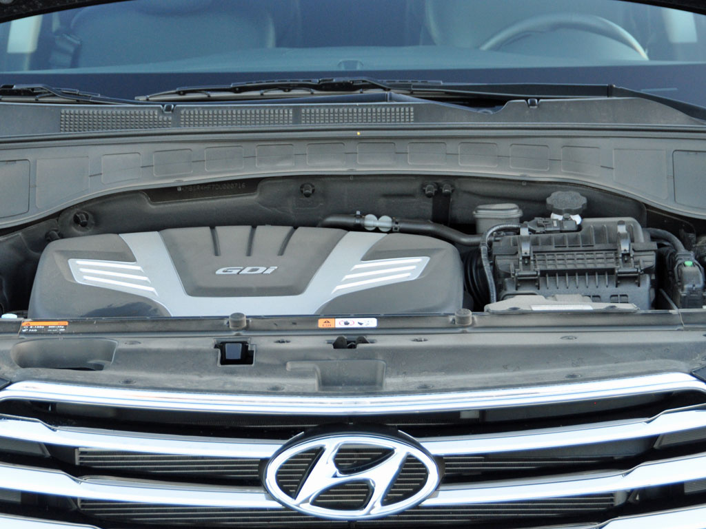 2014 Hyundai Santa Fe Test Drive Review